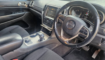 2013 jeep Grand cherokee laredo easy finance 8.jpg